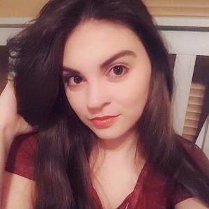 Meet your Posher, Jade